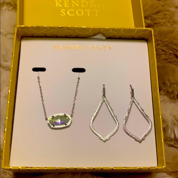 Kendra Scott Gift Set